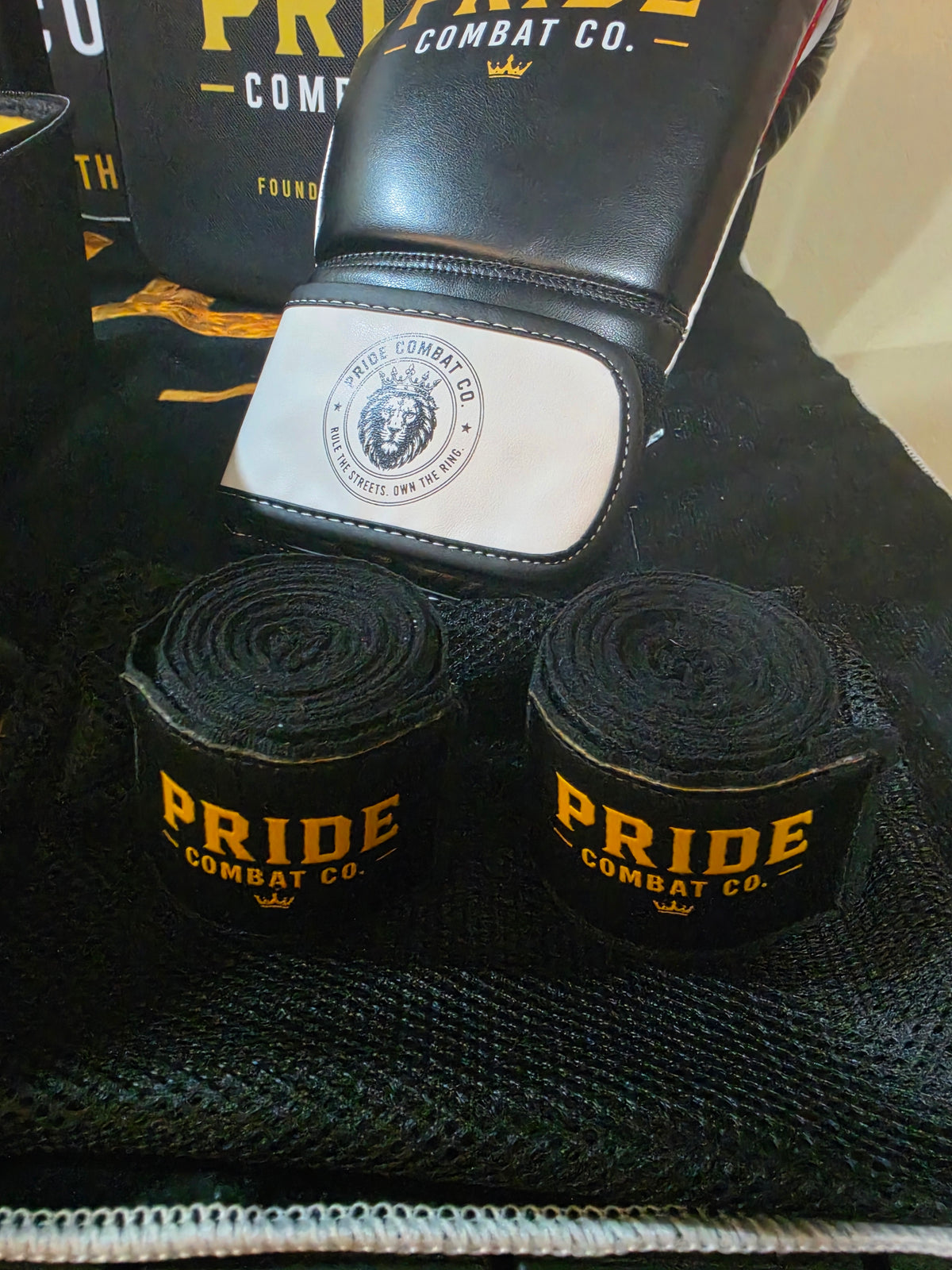 12oz Founders Gloves