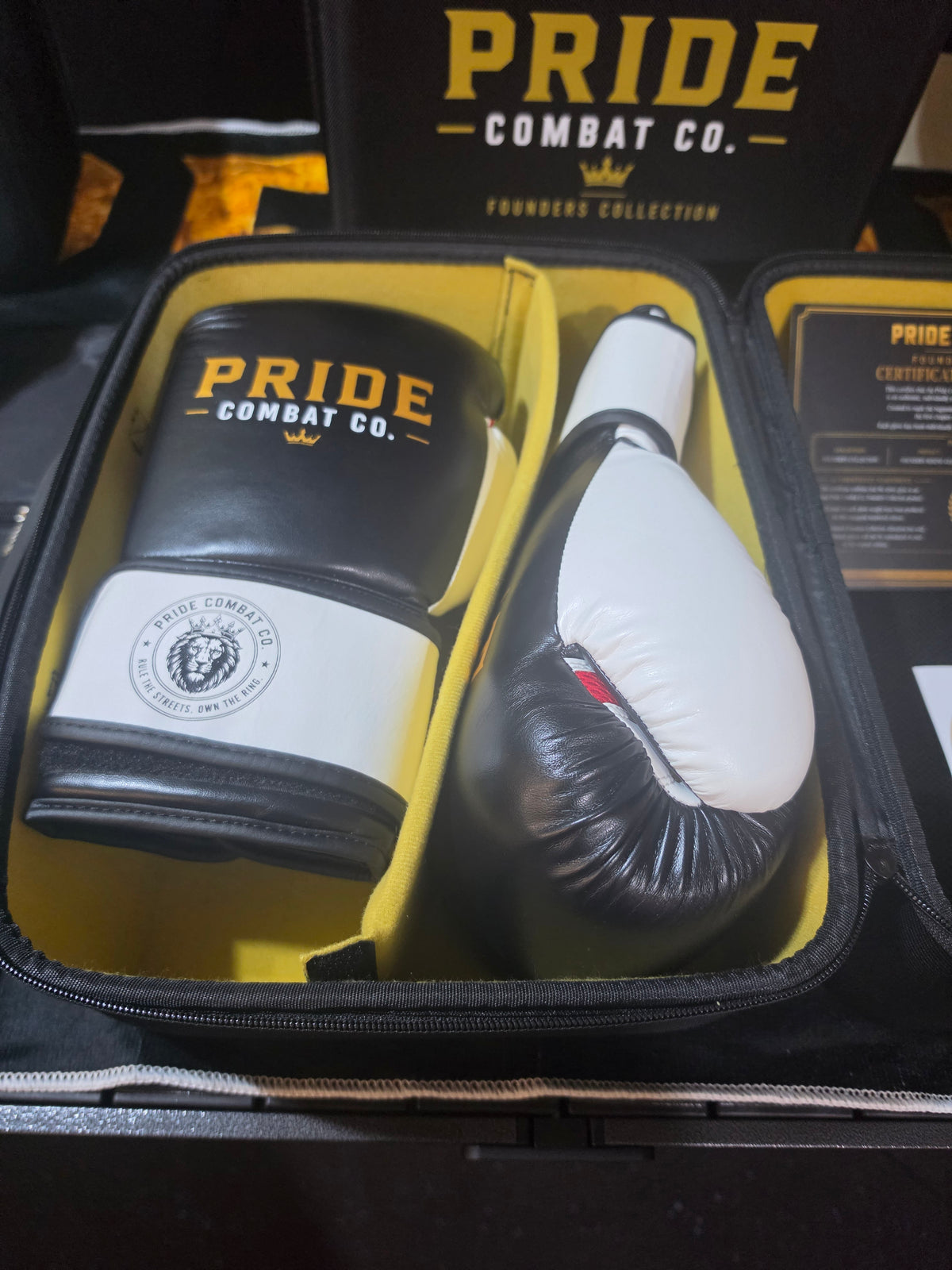 12oz Founders Gloves