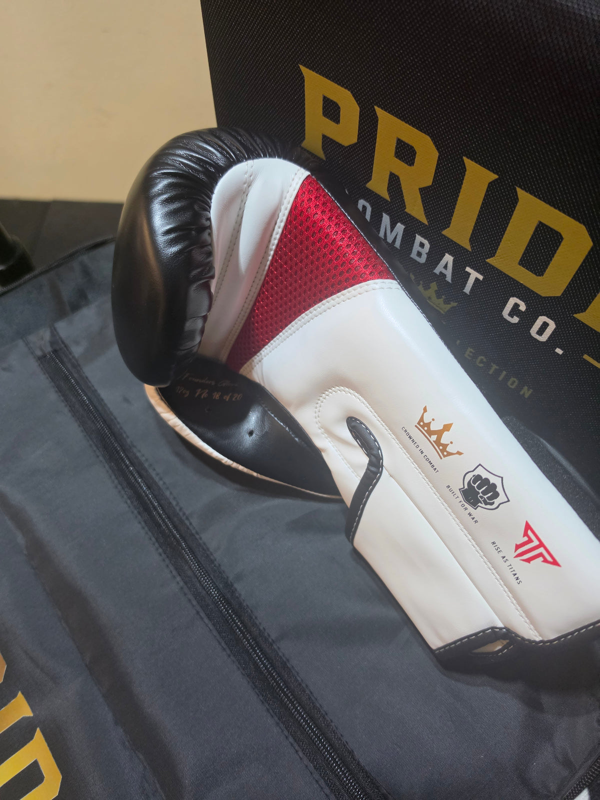 12oz Founders Gloves